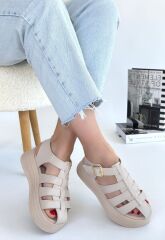 Toten Bej Cilt Kemerli Sandalet